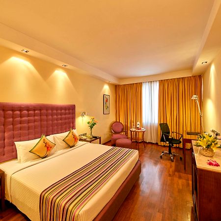 Royal Orchid Central Bangalore, Mg Road Екстериор снимка