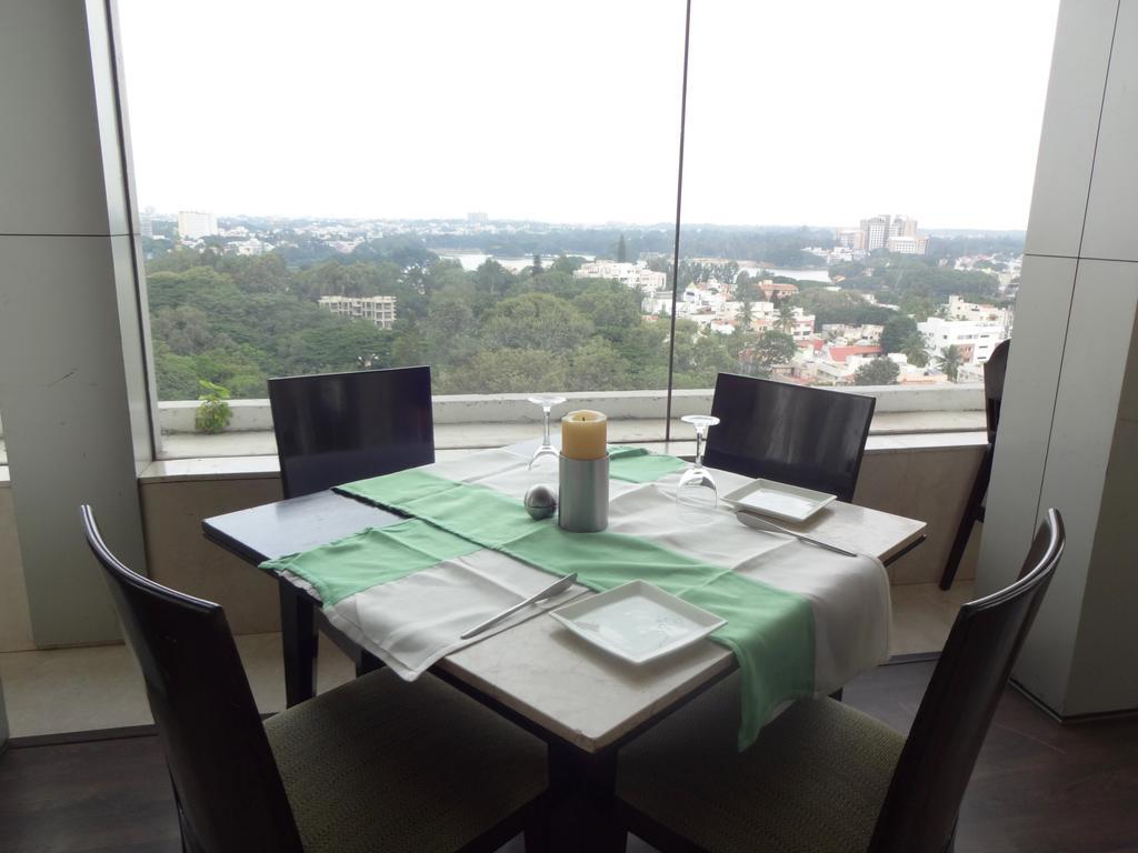Royal Orchid Central Bangalore, Mg Road Екстериор снимка