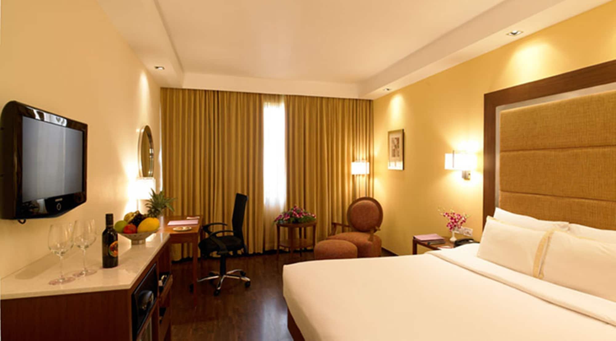 Royal Orchid Central Bangalore, Mg Road Екстериор снимка