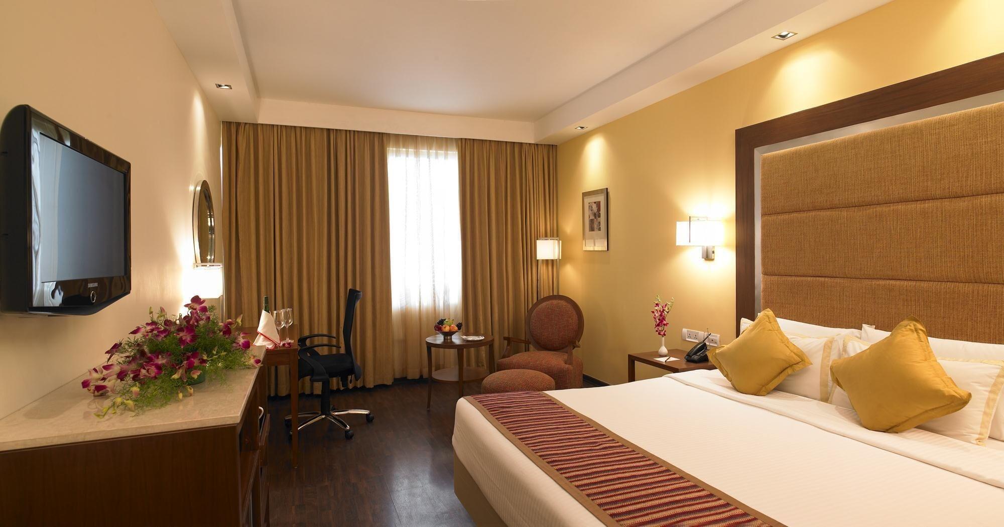 Royal Orchid Central Bangalore, Mg Road Екстериор снимка
