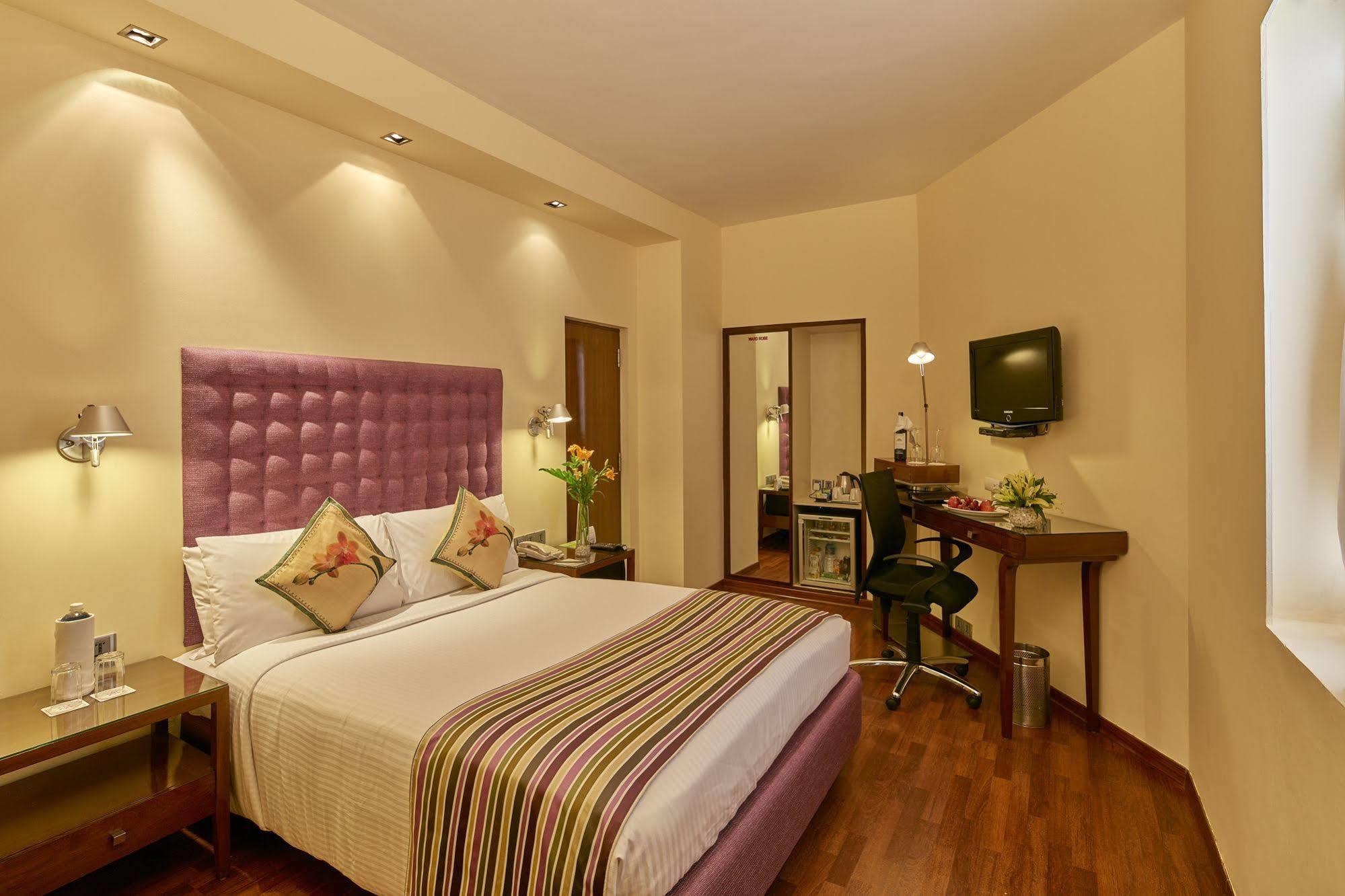 Royal Orchid Central Bangalore, Mg Road Екстериор снимка